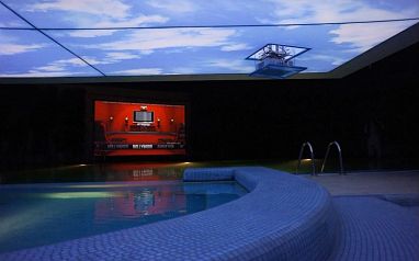  (Outdoor Stealth Home Theater)